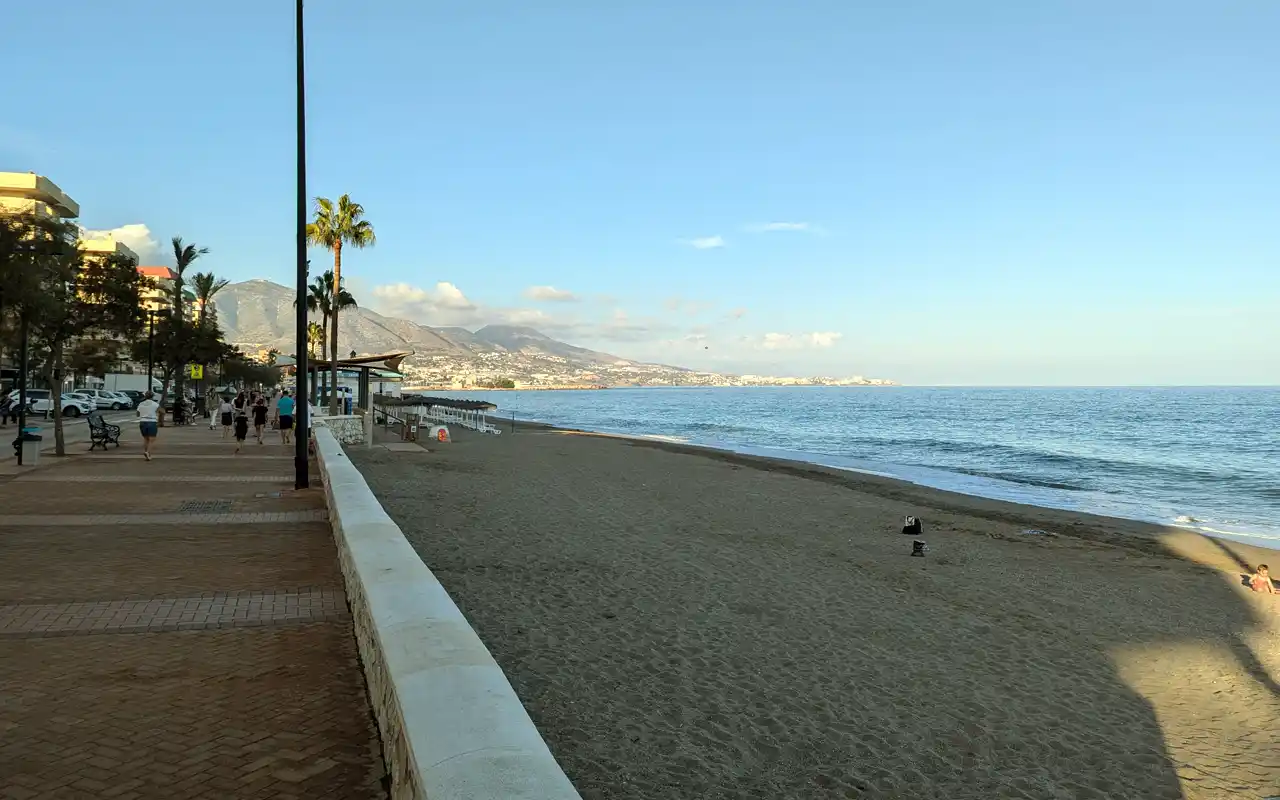 Fuengirola Central beach in October